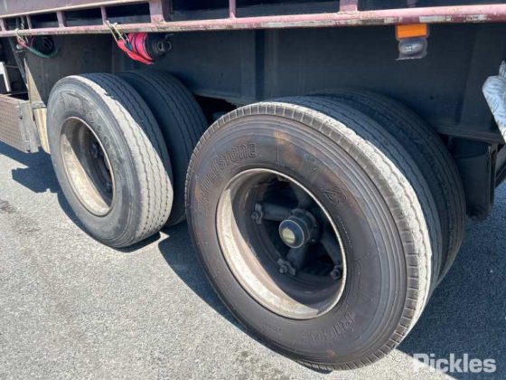 2011年OPhee三轴半挂车