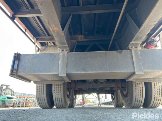 2011年OPhee三轴半挂车