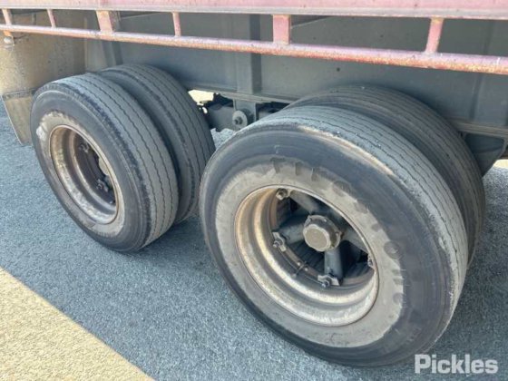 2011年OPhee三轴半挂车