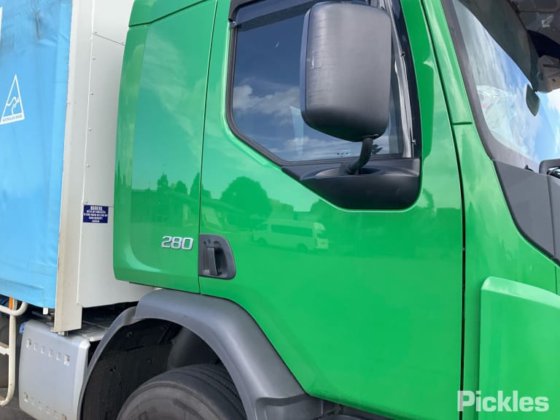 2019年式ボルボ FE280