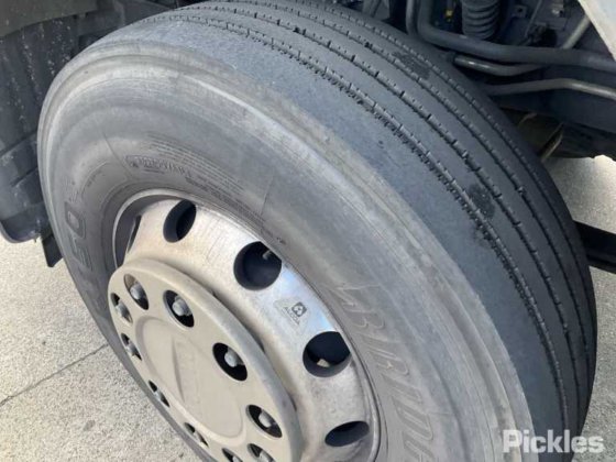 2019年式ボルボ FE280