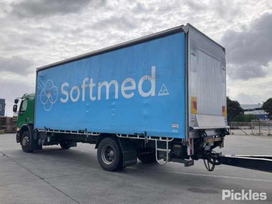 2019年式ボルボ FE280