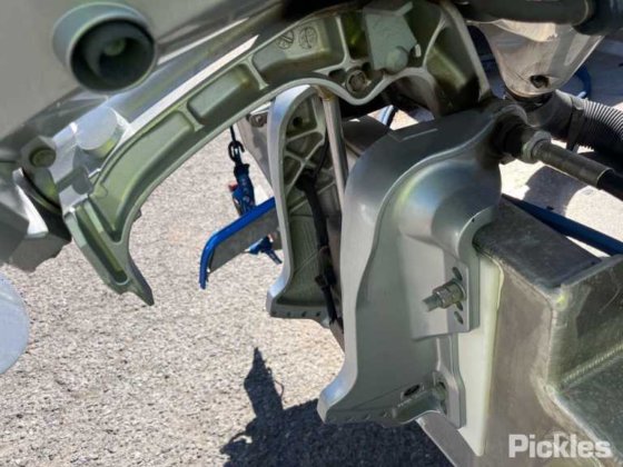 ジェネシス スポーツ カディ