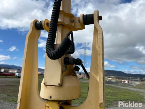 2008年卡特彼勒140M