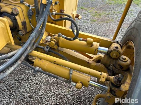 2008年卡特彼勒140M