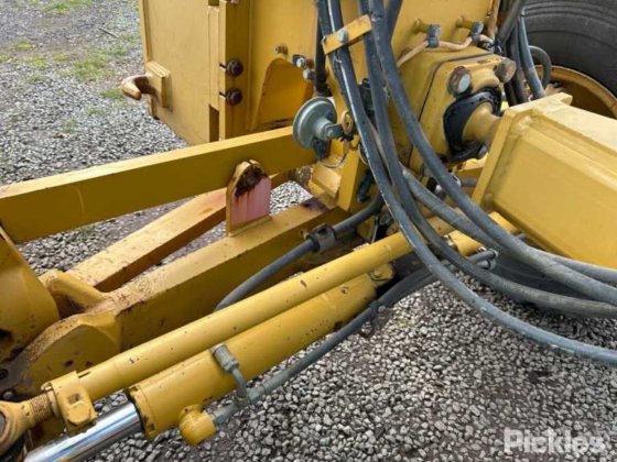 2008年卡特彼勒140M