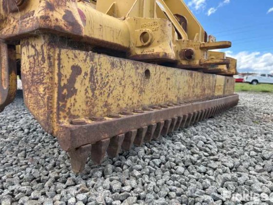 2008年卡特彼勒140M