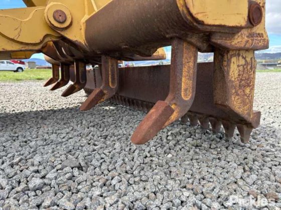 2008年卡特彼勒140M