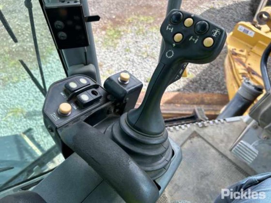 2008年卡特彼勒140M