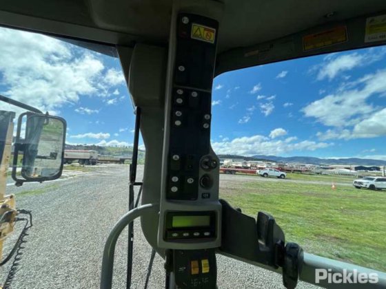 2008年卡特彼勒140M