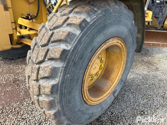 2008年卡特彼勒140M