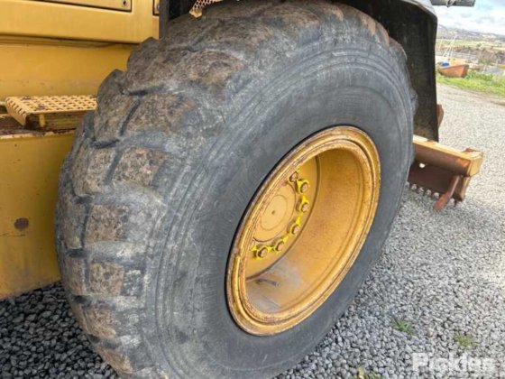 2008年卡特彼勒140M