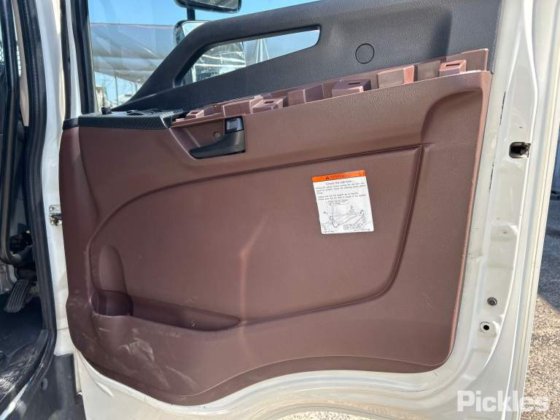 2021年式 日野FD500