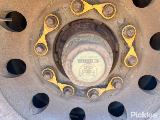 2017 Barker 重型三轴卡车