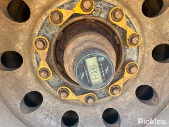 2017 Barker 重型三轴卡车