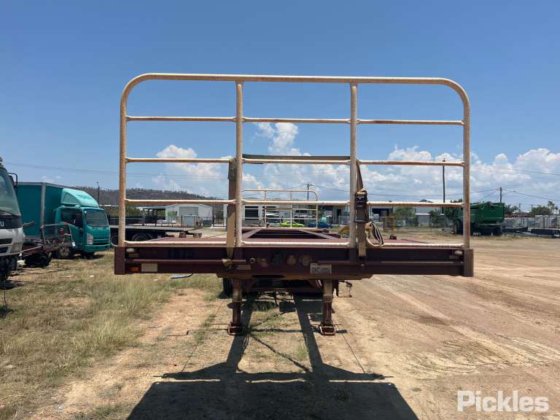 2017 Barker 重型三轴卡车