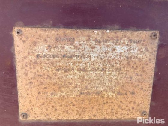 2017 Barker 重型三轴卡车