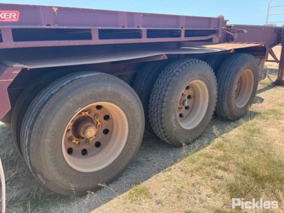 2017 Barker 重型三轴卡车