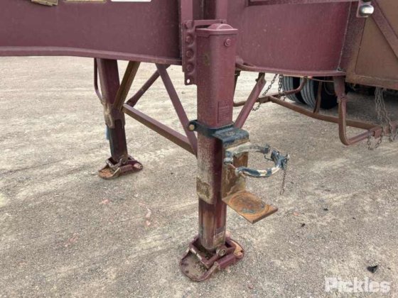 2017 Barker 重型三轴卡车