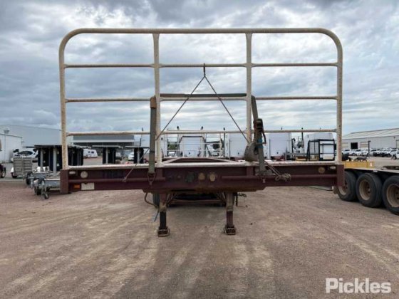 2017 Barker 重型三轴卡车