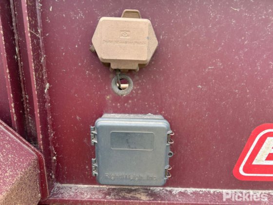 2017 Barker 重型三轴卡车