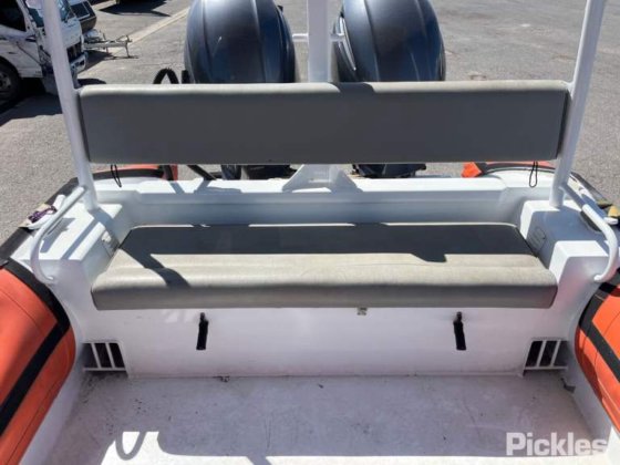 スウィフト・マリン