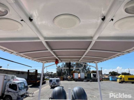 スウィフト・マリン