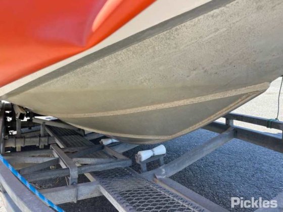 スウィフト・マリン