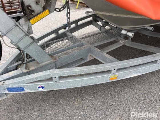 スウィフト・マリン