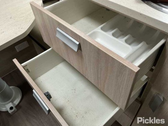 2017年式ジェイコ スタークラフト アウトバック