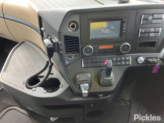 2017 メルセデス ベンツ アクトロス 2653