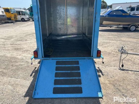 1998年南海岸拖车