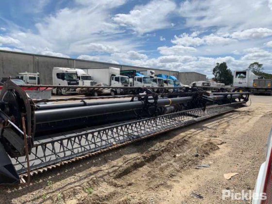 2016 MacDon FD75D Flexdraper