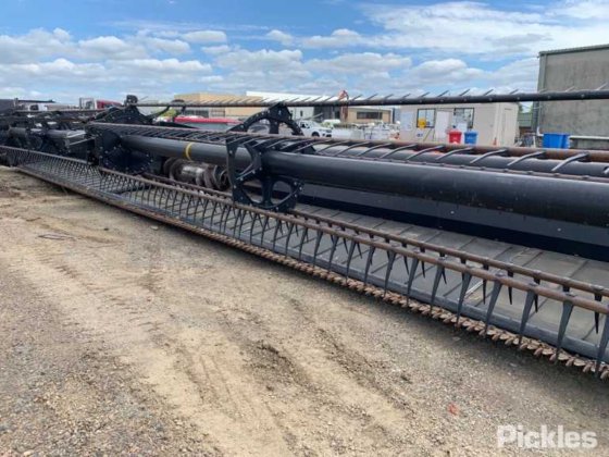 2016 MacDon FD75D Flexdraper