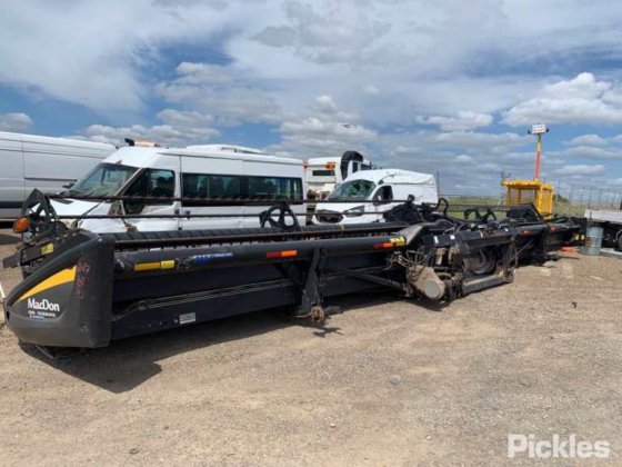 2016 MacDon FD75D Flexdraper