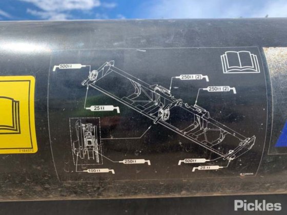 2016 MacDon FD75D Flexdraper