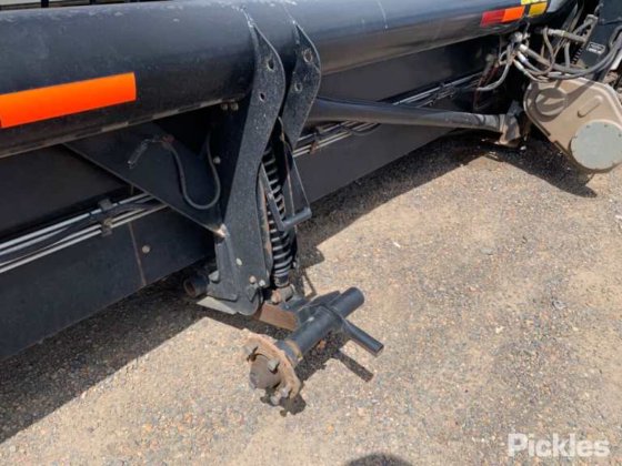 2016 MacDon FD75D Flexdraper