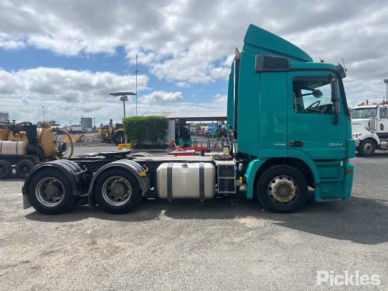 2011 梅赛德斯·奔驰 Actros 2644