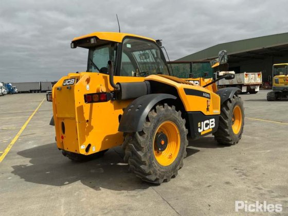 2022 JCB 532-70AG