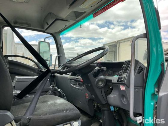 2012年いすゞ FSR700