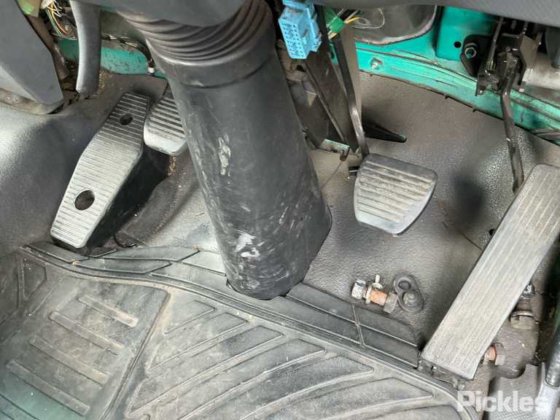 2012年いすゞ FSR700