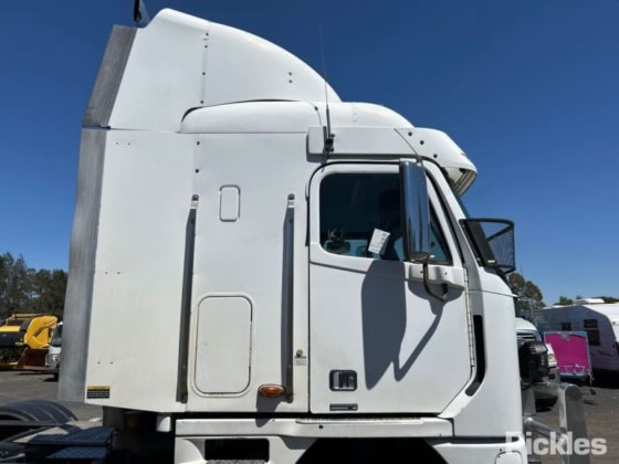 2004年式フレイトライナー・アーゴシー