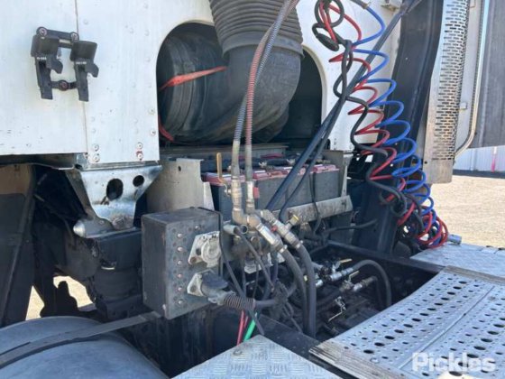 2004年式フレイトライナー・アーゴシー