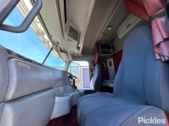 2004年式フレイトライナー・アーゴシー