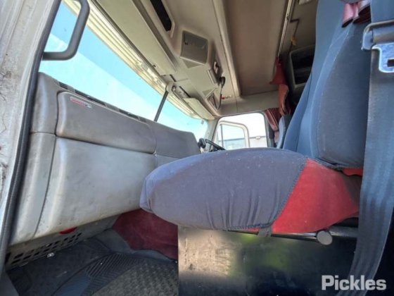 2004年式フレイトライナー・アーゴシー