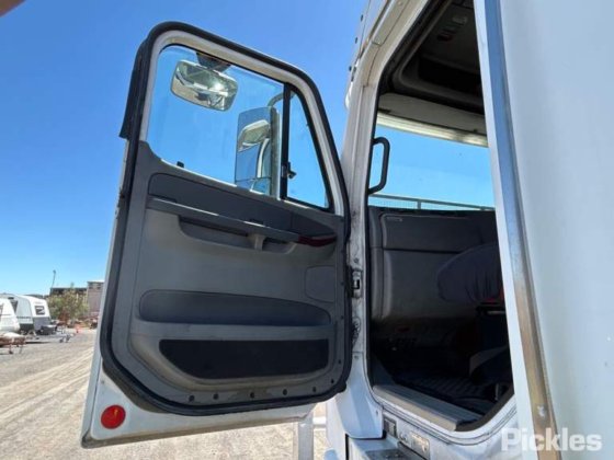 2004年式フレイトライナー・アーゴシー