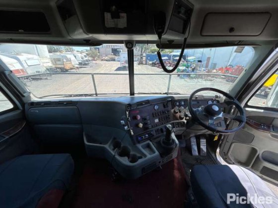 2004年式フレイトライナー・アーゴシー