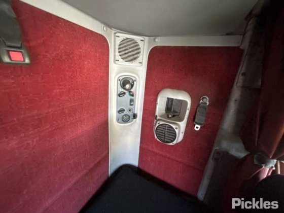 2004年式フレイトライナー・アーゴシー