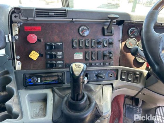 2004年式フレイトライナー・アーゴシー