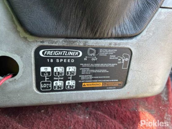 2004年式フレイトライナー・アーゴシー